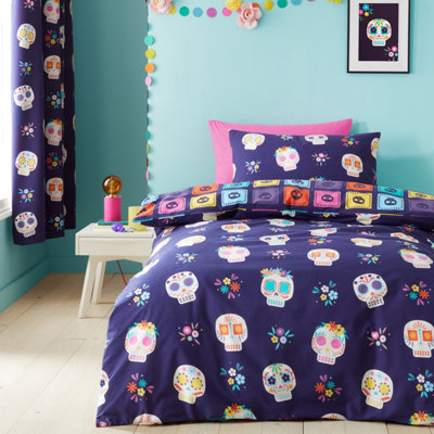 Catherine Lansfield Sugar Skull Fiesta Reversible Duvet Cover Set with Pillowcases Purple