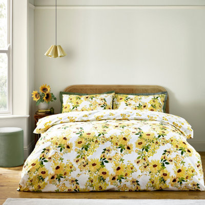 Catherine Lansfield Sunflowers Reversible Duvet Cover Set with Pillowcases Yellow
