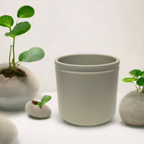 Ceramic Indoor Plant Pot - Light Green Matt - H12cm