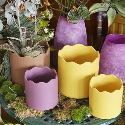 Ceramic Indoor Plant Pot, Wave Rim - Berry Colour. H13.5 cm