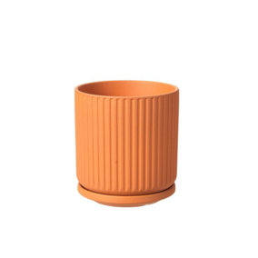 Ceramic Ridged Design Plant Pot With Saucer. Tango Orange - H13.5 cm