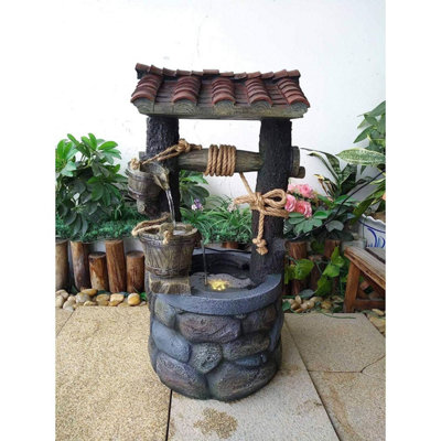 Certikin Heissner Wishing Well Water Feature with Pump and Light 016583-00