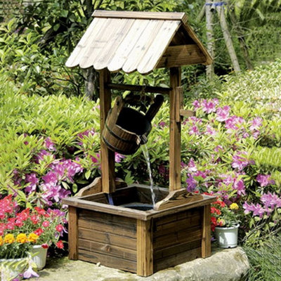 Certikin Heissner Wooden Wishing Well Water Feature with Pump + Light 016596-00