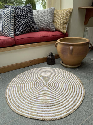 CHAKKAR PALE Stripe Round Beige Hall Rug - Jute - L90 x W90 | DIY at B&Q