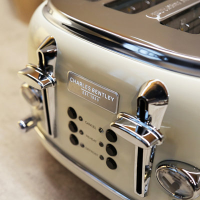 Charles Bentley 4 Slice Stainless Steel Toaster w Tray Cream & Chrome - 7