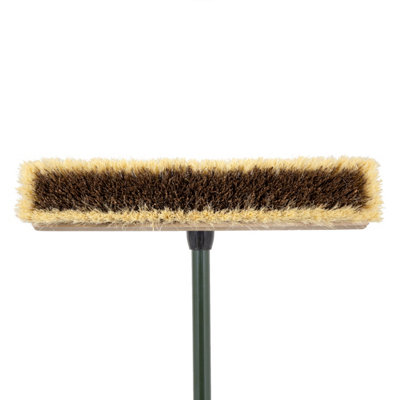 Charles Bentley Charnwood 18" Dual Fill Broom Garden Maintenance FSC Wood Green - 3
