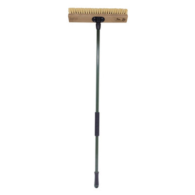 Charles Bentley Charnwood 18" Dual Fill Broom Garden Maintenance FSC Wood Green - 4