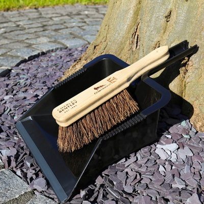 Charles Bentley Charnwood Dustpan & Bassine Hand Brush Set Garden Maintenance