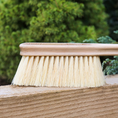 Charles Bentley Charnwood Tampico Hand Brush Garden Maintenance FSC Wood Green