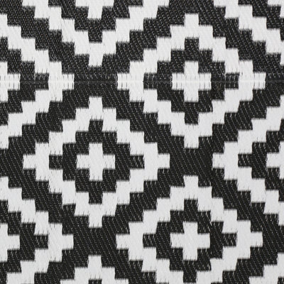 Charles Bentley Diamond Pattern Lightweight Waterproof Indoor/Patio Large Rug