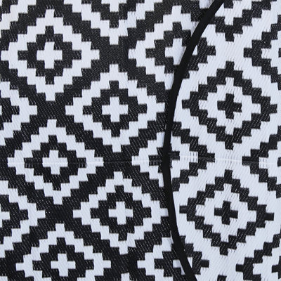 Charles Bentley Diamond Pattern Lightweight Waterproof Indoor/Patio Round Rug - 4
