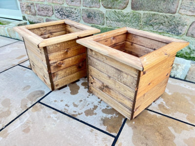 Charles Taylor 2pc Large Square Planter Set