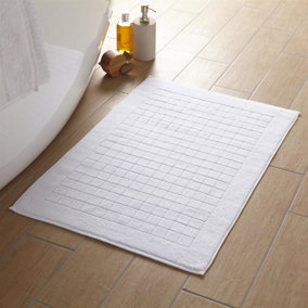 Charlotte Thomas Chequerboard Bath/Shower Mat 100% Cotton 50x75cm White Minimalistic Super Soft Bathroom Rug