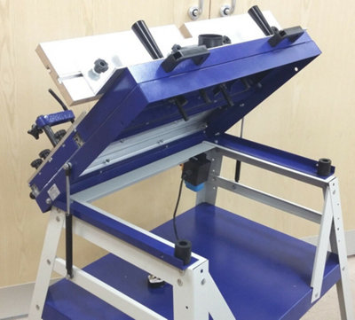 CHARNWOOD W015 Floorstanding Universal Router Table with Sliding Table