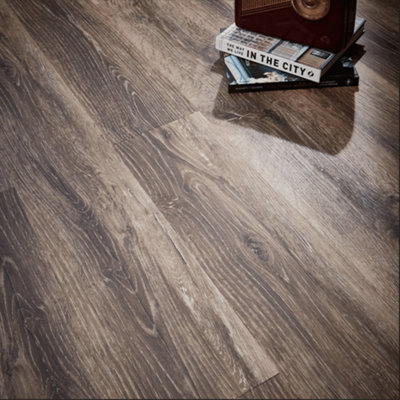 Charred Oak Natural Timber Effect 184mm x 1219mm LVT Flooring Planks (Pack of 16 w/ Coverage of 3.60m2)