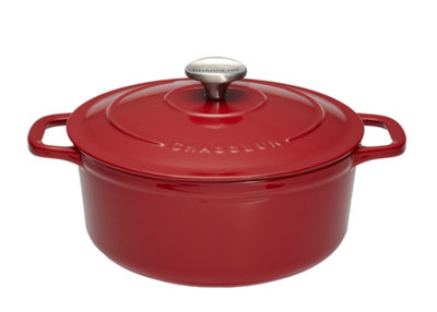 Chasseur Round Casserole Dish 18cm Chilli Red DIY at B Q