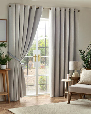 Chenille Blackout Ring Top Eyelet Curtains 117cm x 137cm Silver