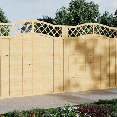 Chic Lattice Crowned Wooden Fence Panel for Enduring Garden Elegance 6ftx6ft