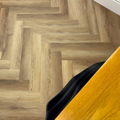 Chic Parquet Dry Back LVT Luxury Vinyl Flooring Oak Nature 8002 (5.018m²)