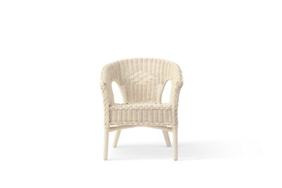 White wicker bedroom deals chair