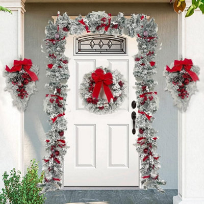 Christmas canes for front door, Christmas wreath in imitation red ...