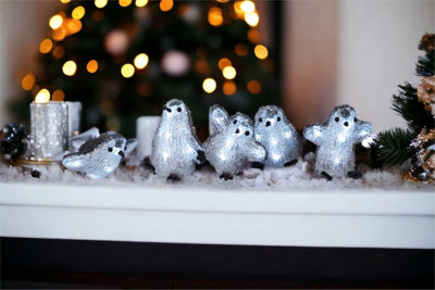 Christmas Festive Set of 5 Acrylic Outdoor & Indoor Penguins Battery Operated With 8 Led's and On/off Timer