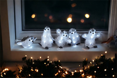 Christmas Festive Set of 5 Acrylic Outdoor & Indoor Penguins Battery Operated With 8 Led's and On/off Timer - 3