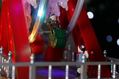 Christmas Turning Ferris Wheel Scene with LED's & Music