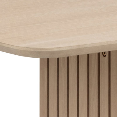 Christo Dining Table in Oak with a oak Lacquered Veneer Base