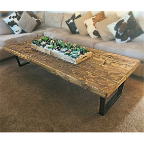 Chunky and Sturdy Coffee Table - 100x100cm