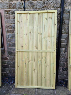 CHURNET VALLEY SMALL POLY SMOKING SHELTER - 3