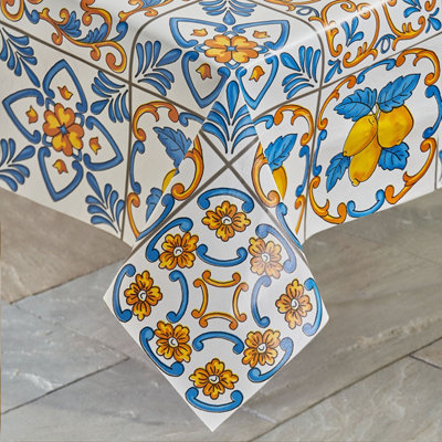 Circular PVC Coated Tablecloth Waterproof Dining Table Surface