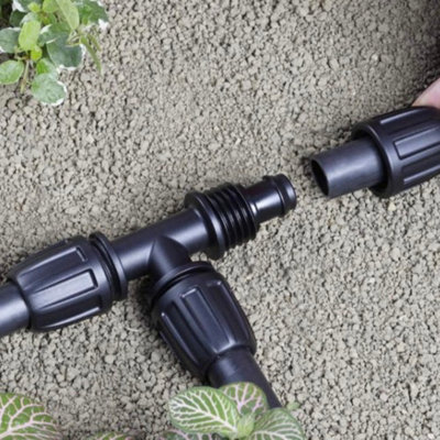 Claber 91029 Tee Half Inch Hose Pipe Connector. Pack of Four
