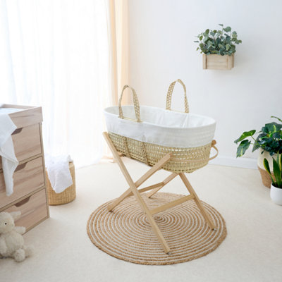 Clair de Lune White Scandi Moses Basket With White Folding Stand