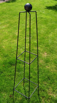 Classic 5Ft Obelisk - Garden Plant Support - Solid Steel - L40.6 x W40.6 x H152.4 cm - Black