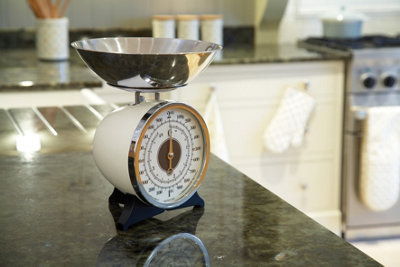 Classic Collection Mechanical Kitchen Scale