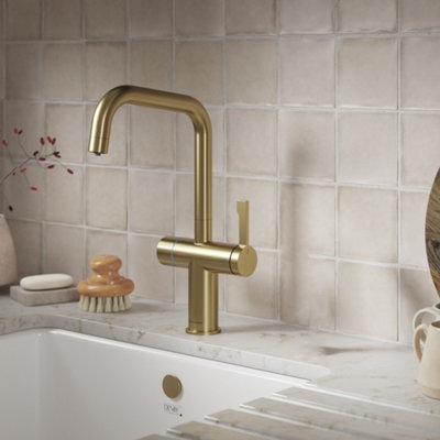 Clearwater Magus 4 Electronic 4in1 Filtered Instant Kettle Kitchen Tap & Filtered Cold, Cold & Hot Brushed Brass PVD - MAE4BB