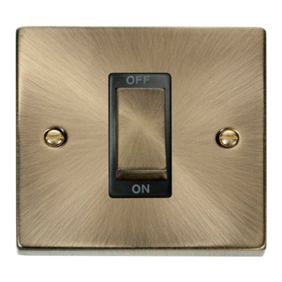 Click Scolmore Deco Switch 1 Gang 45A 2 Pole Antique Brass - VPAB500BK
