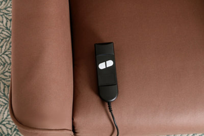 Clifton Electric Fabric Single Motor Rise Recliner Lift Mobility Tilt Chair (Brown)
