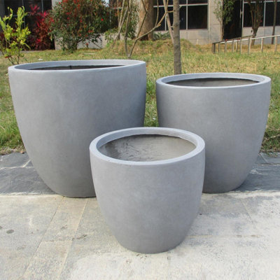 Cluster Set of 3 IDEALIST™ Garden Round Planter, Grey Reinforced Stone Cotswold Plant Pots: D35 H32 cm + D46 H45 cm + D56 H52 cm
