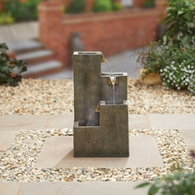 Coastal Sleepers Water Feature inc. LEDs - Polyresin - L20 x W26 x H50 cm - Brown/Grey