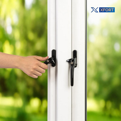 Cockspur Left Window Handle Installation Kit in Black
