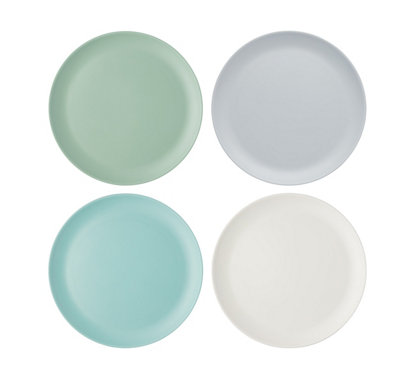Colourworks Classics ExtraLarge Melamine Plates at B&Q