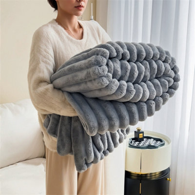 Comfortable Soft Warm Fluffy Striped Throw Blanket 230cm W x 200cm D