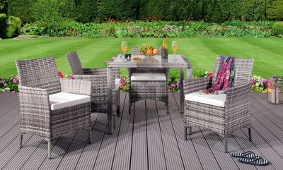 Square rattan on sale garden furniture