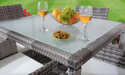 Comfy Living 4 Seater Square Rattan Garden Dining Set in Grey