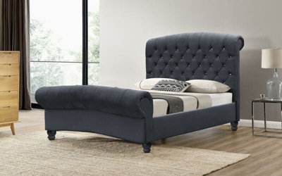 Comfy Living 4ft6 Plush Velvet Diamante Chesterfield Sleigh Bed in Grey