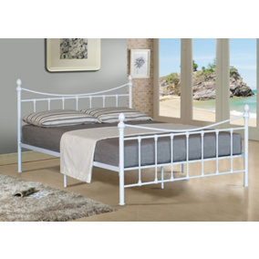 Comfy Living 4ft6 Victoriana Metal Bed Frame  in White