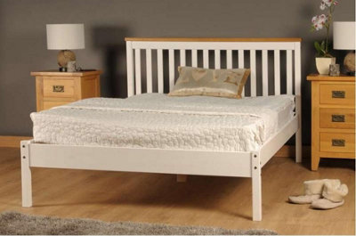 Comfy Living 5ft Medina Wooden Bed Frame in White
