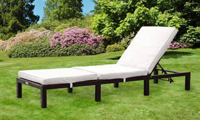 Comfy Living Rattan Sun Lounger in Black